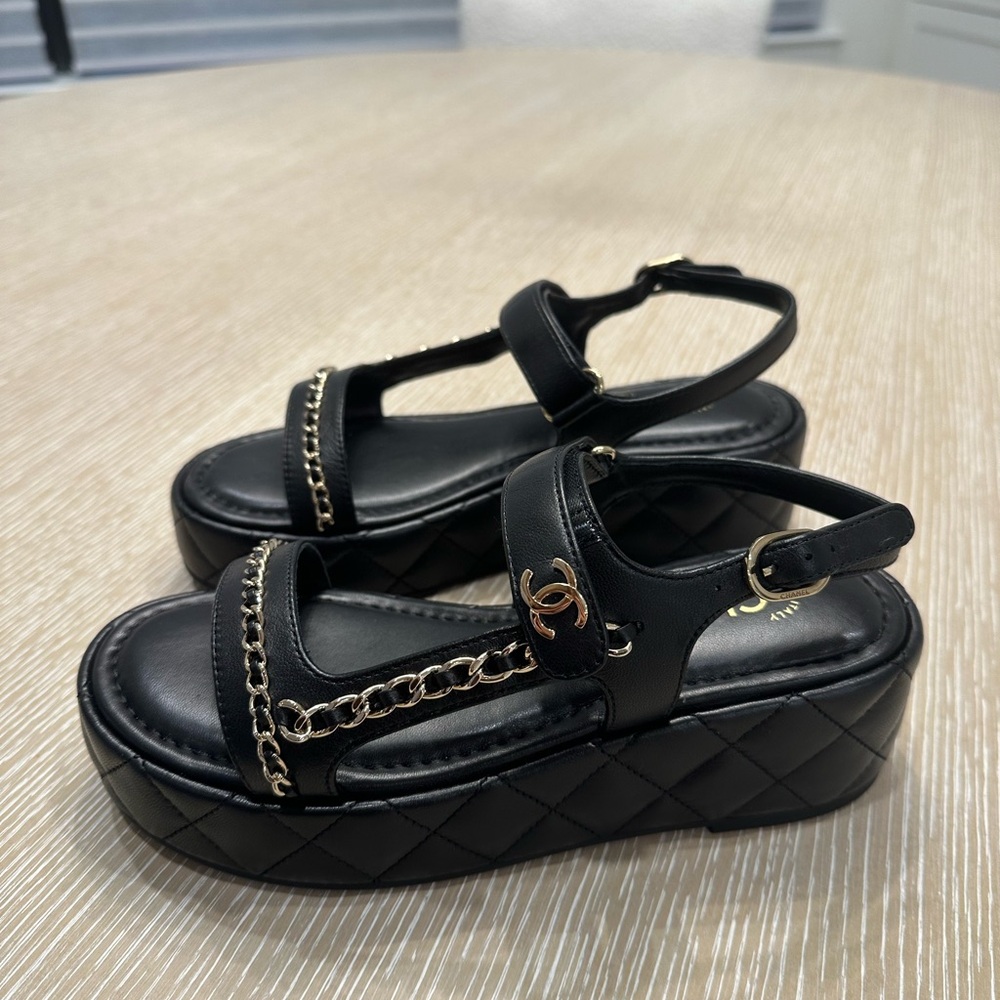 CHANEL Black Platform Sandal with Gold Chain Trim - Picture 4 of 12